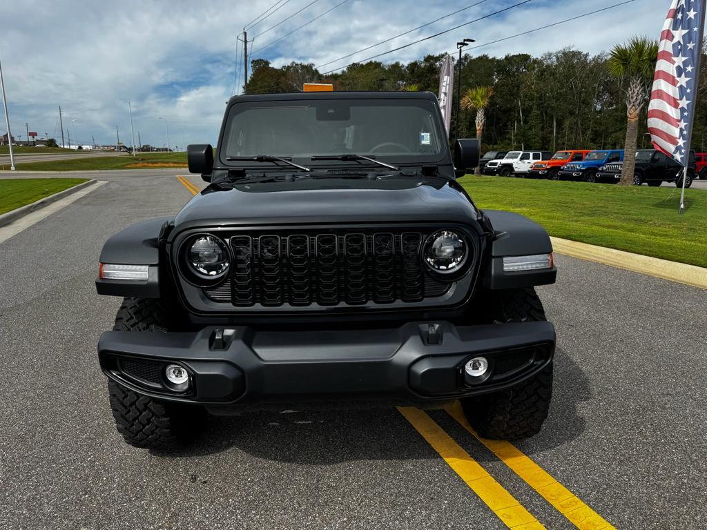 new 2025 Jeep Wrangler car, priced at $52,122