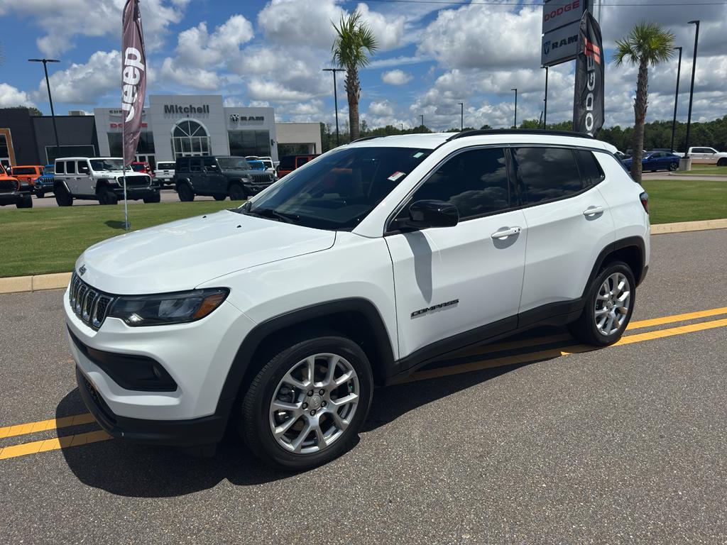 used 2023 Jeep Compass car, priced at $22,825