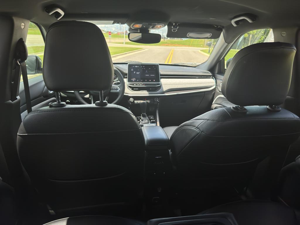 used 2023 Jeep Compass car, priced at $22,825