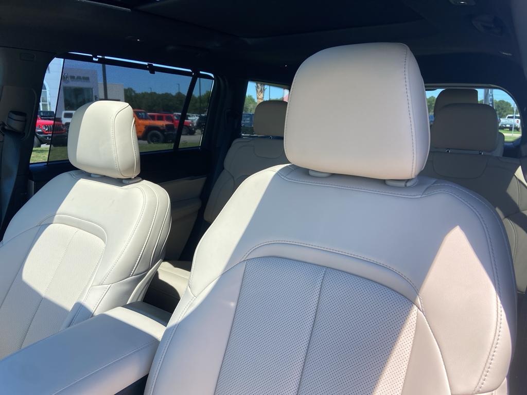 new 2025 Jeep Grand Cherokee L car, priced at $49,708