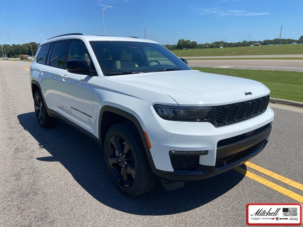 new 2025 Jeep Grand Cherokee L car, priced at $49,708