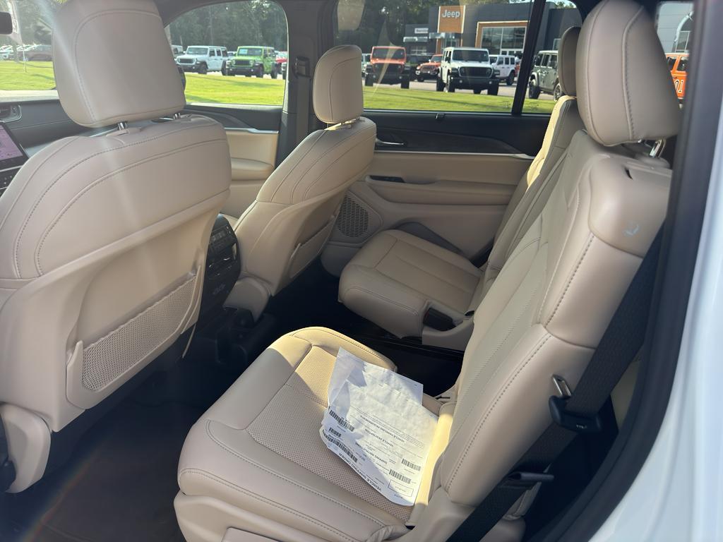 new 2025 Jeep Grand Cherokee L car, priced at $50,260
