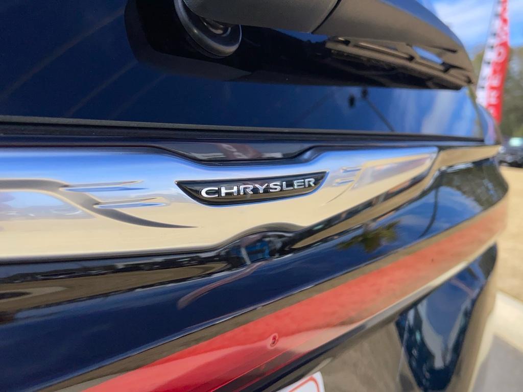 new 2025 Chrysler Pacifica car, priced at $41,772