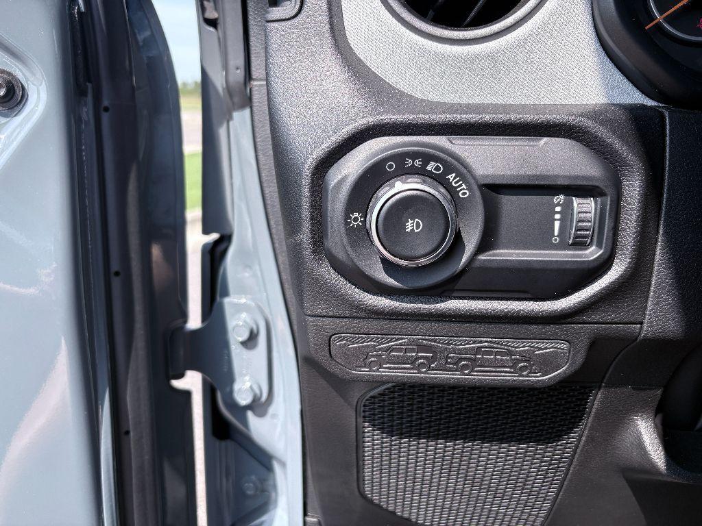 new 2025 Jeep Wrangler car, priced at $51,126