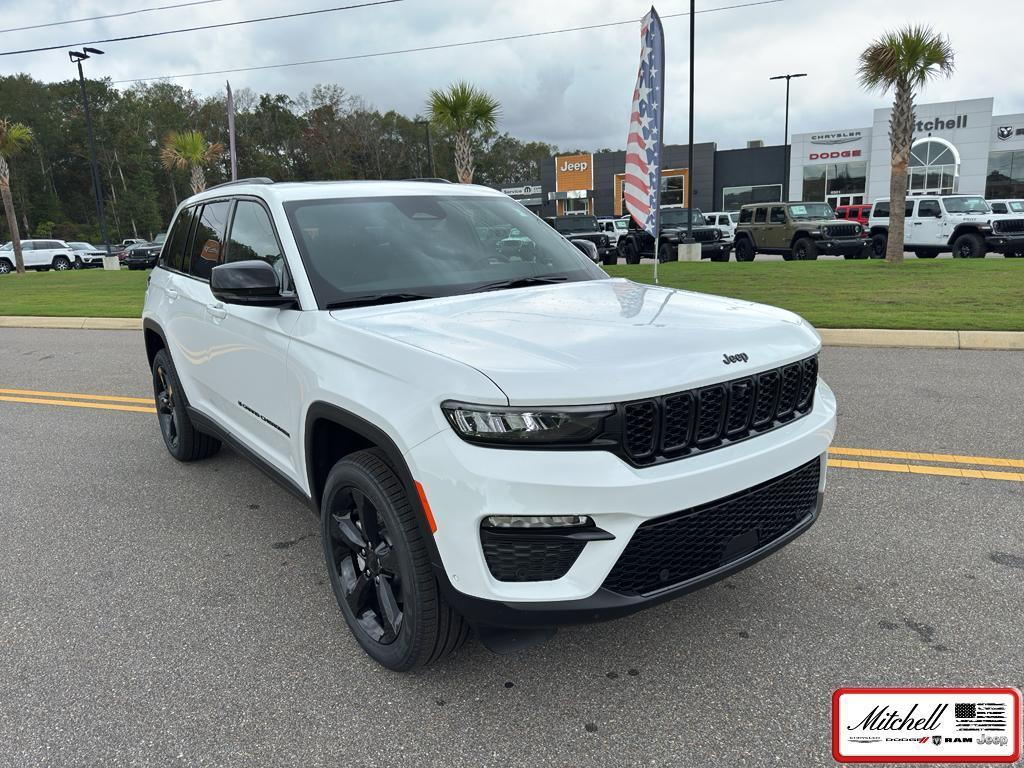 new 2025 Jeep Grand Cherokee car, priced at $51,445