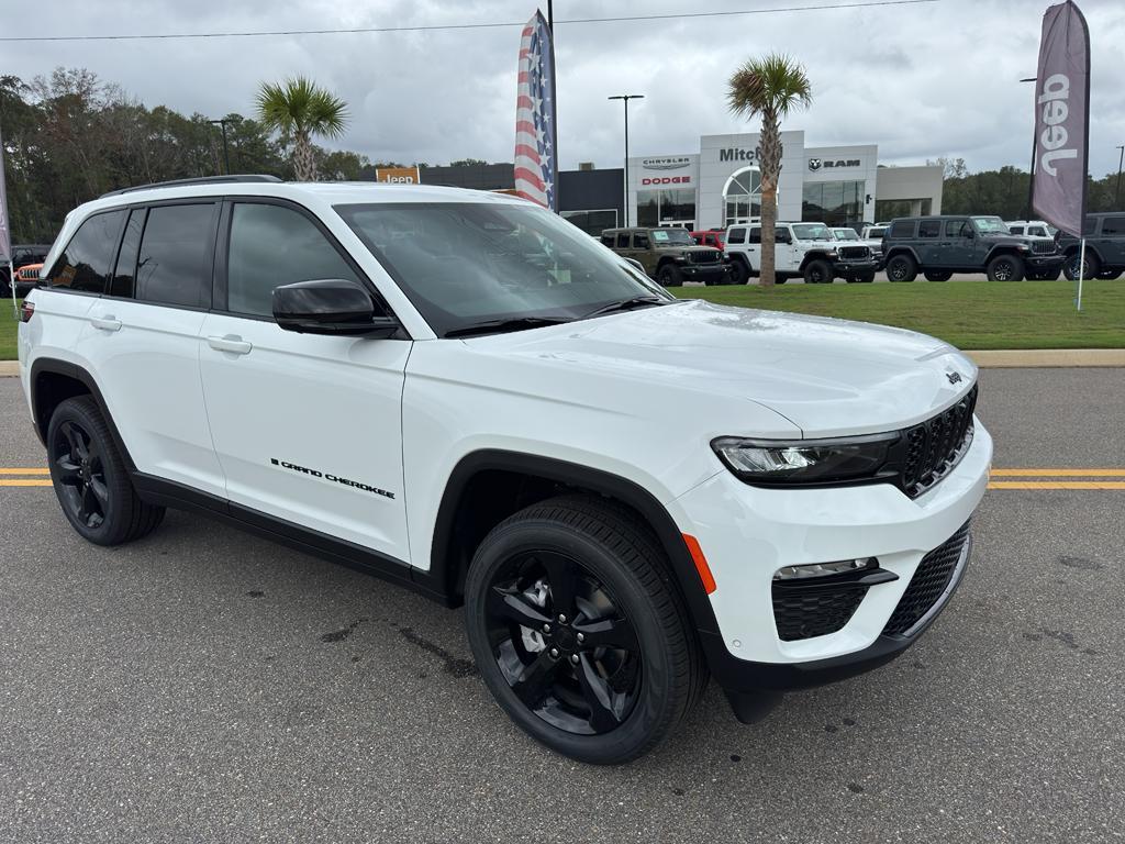 new 2025 Jeep Grand Cherokee car, priced at $51,445