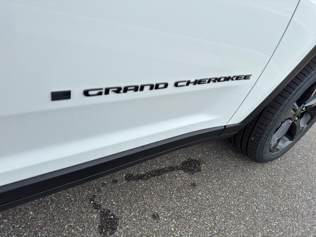 new 2025 Jeep Grand Cherokee car, priced at $51,445