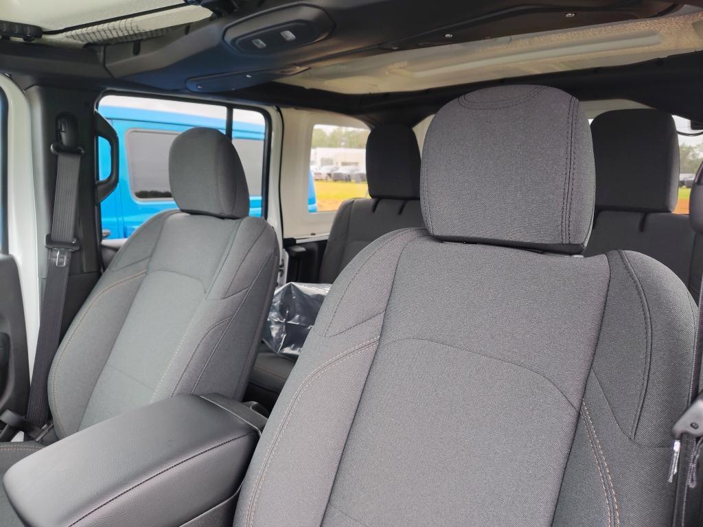 new 2026 Jeep Wrangler car, priced at $44,436