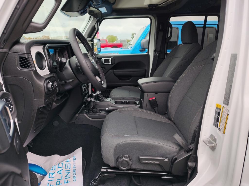 new 2026 Jeep Wrangler car, priced at $44,436