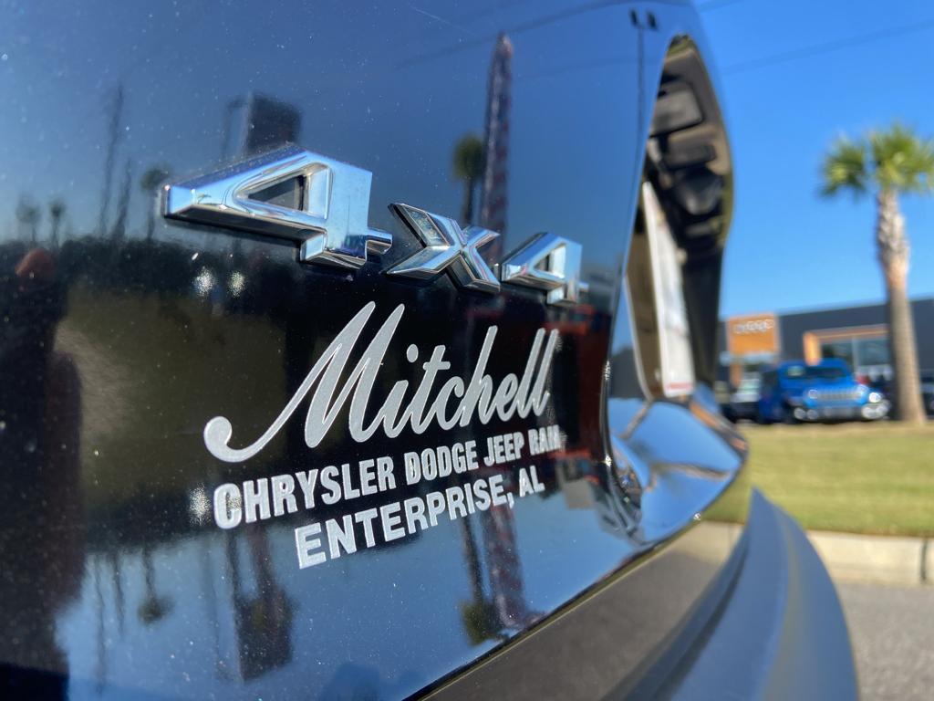 used 2020 Jeep Cherokee car, priced at $20,261