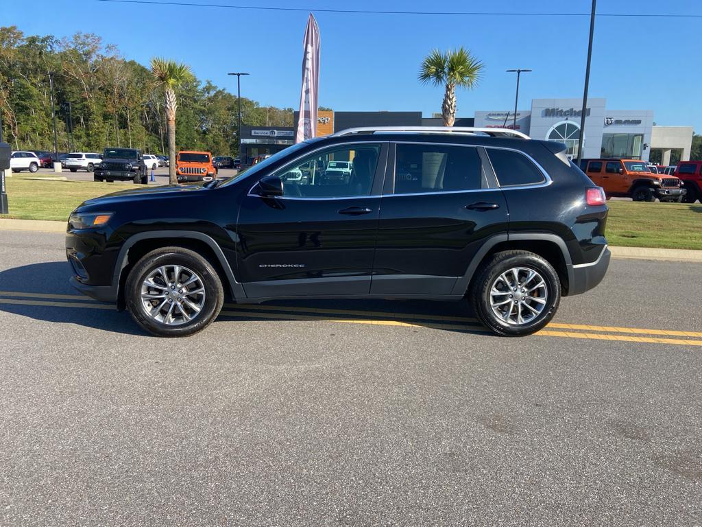 used 2020 Jeep Cherokee car, priced at $20,261