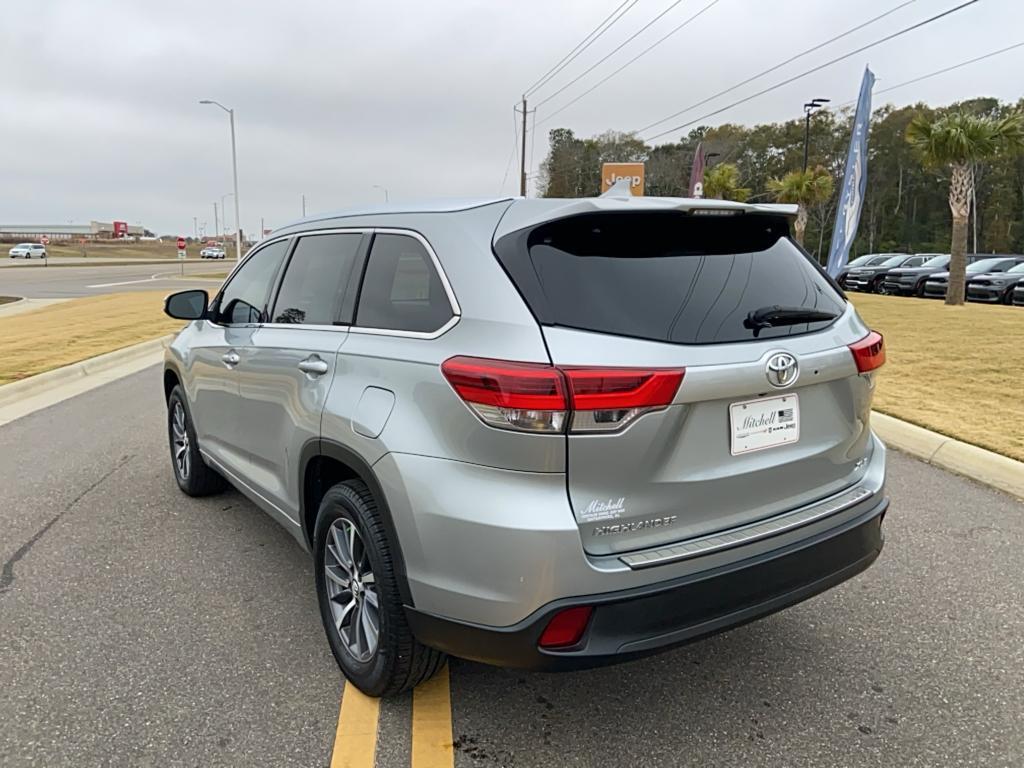 used 2018 Toyota Highlander car, priced at $24,850