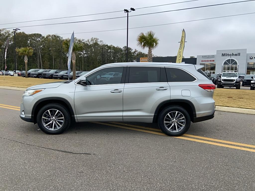 used 2018 Toyota Highlander car, priced at $24,850