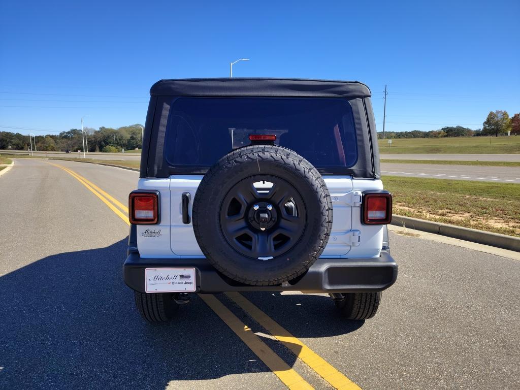 new 2026 Jeep Wrangler car, priced at $40,080