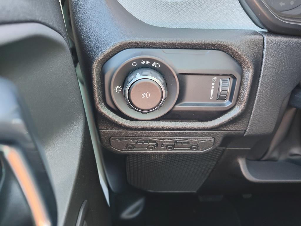 new 2026 Jeep Wrangler car, priced at $40,080