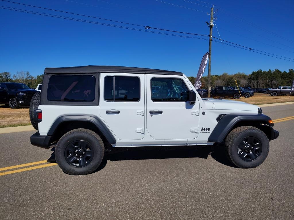 new 2026 Jeep Wrangler car, priced at $40,080