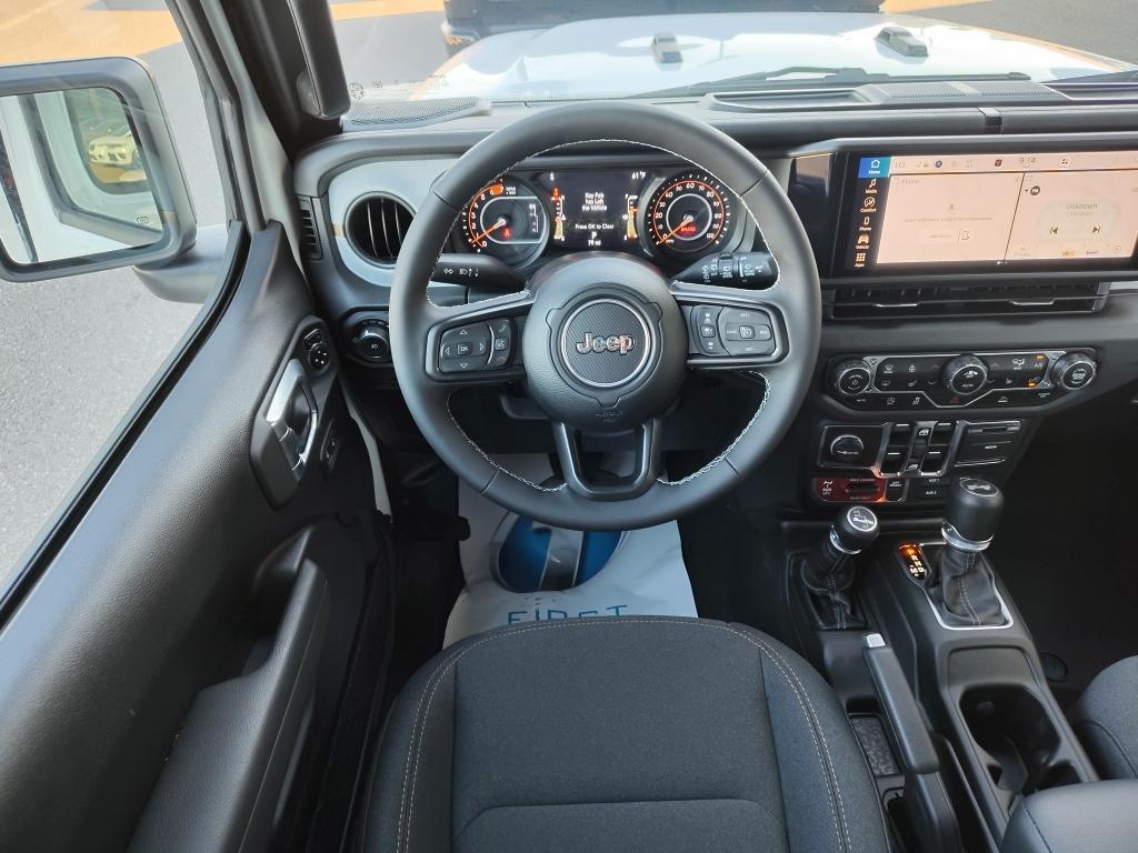 new 2025 Jeep Wrangler car, priced at $48,536