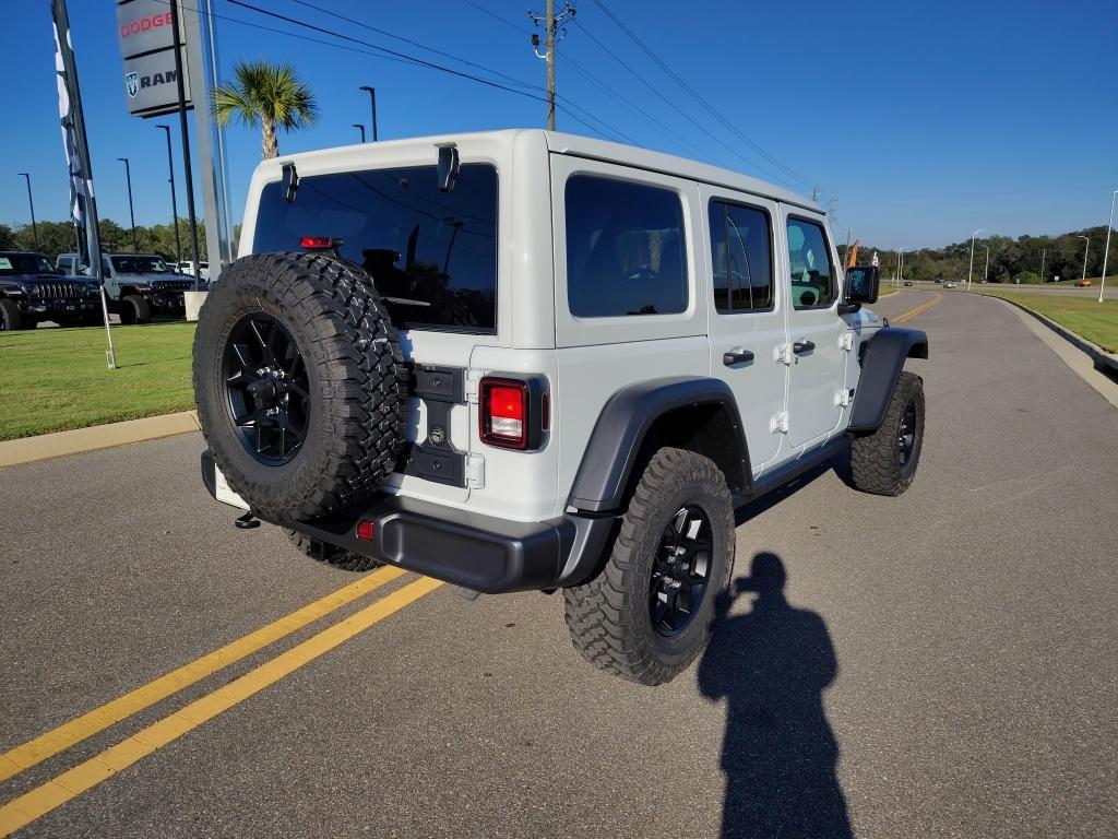 new 2025 Jeep Wrangler car, priced at $48,536