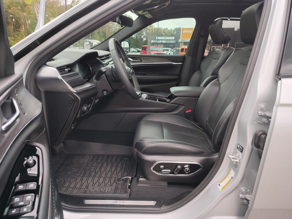 used 2024 Jeep Grand Cherokee 4xe car, priced at $45,774