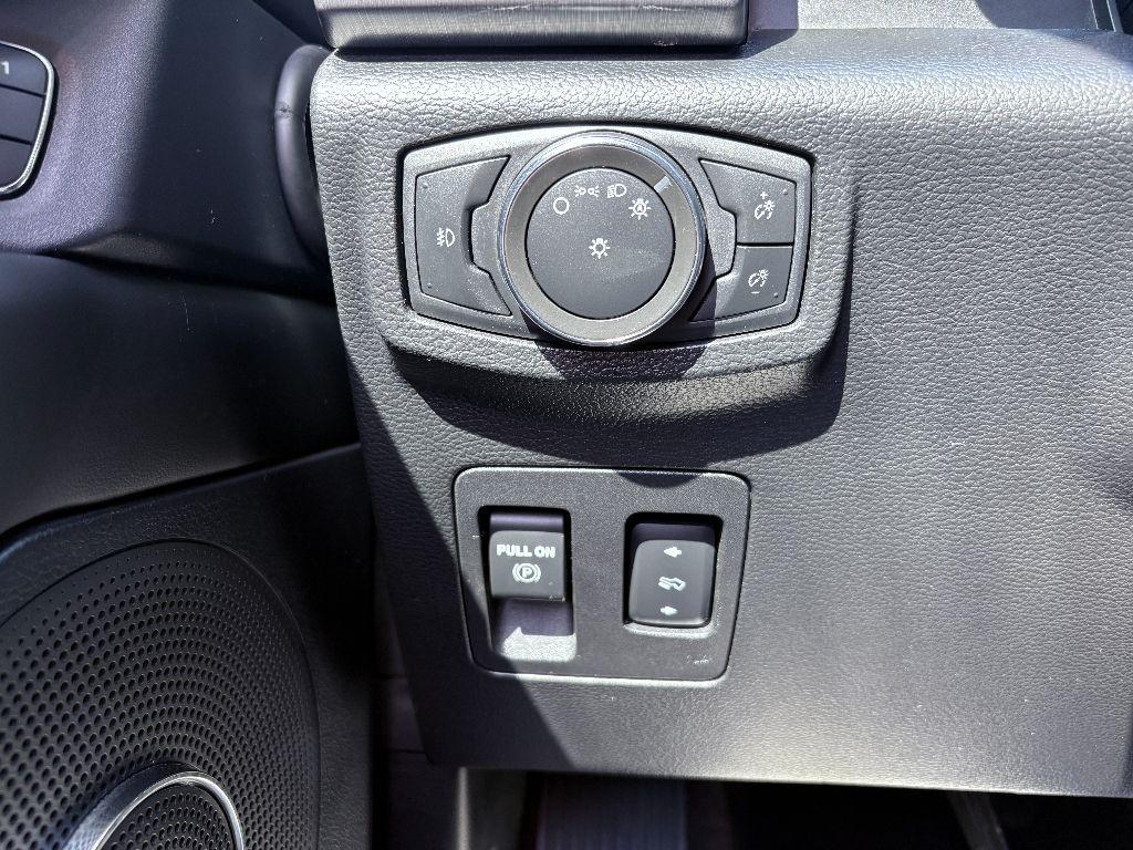 used 2021 Ford Expedition car, priced at $45,162