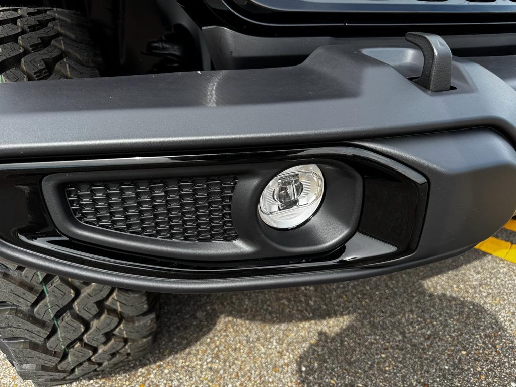 new 2025 Jeep Wrangler car, priced at $50,298