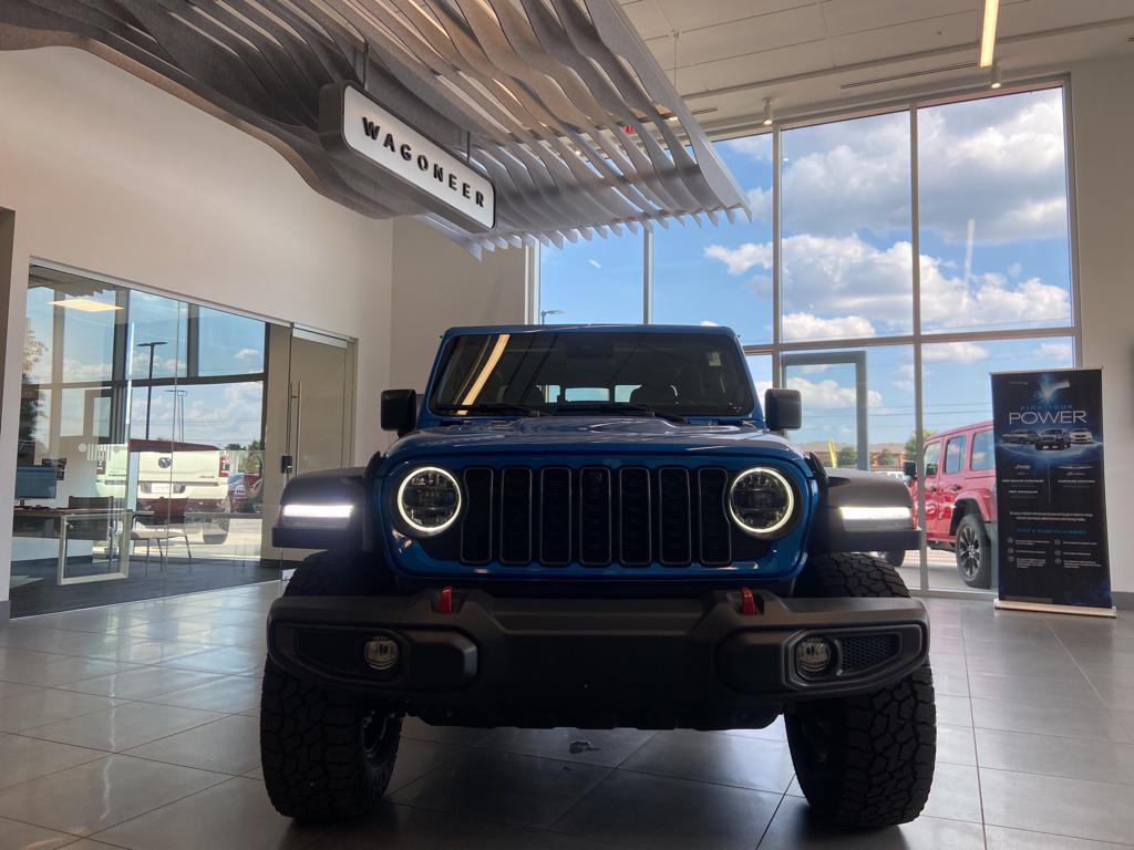 new 2024 Jeep Gladiator car, priced at $60,451