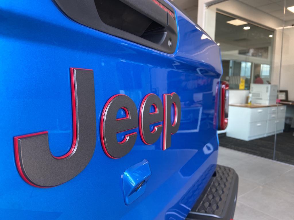 new 2024 Jeep Gladiator car, priced at $60,451