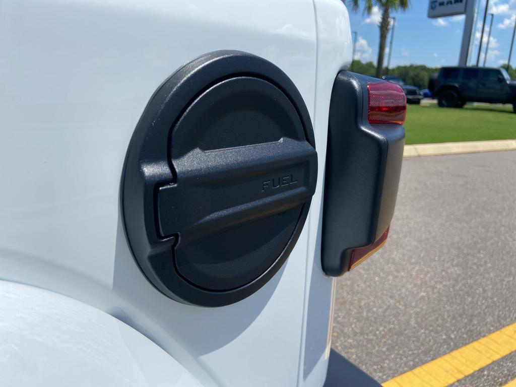 new 2025 Jeep Wrangler car, priced at $51,957