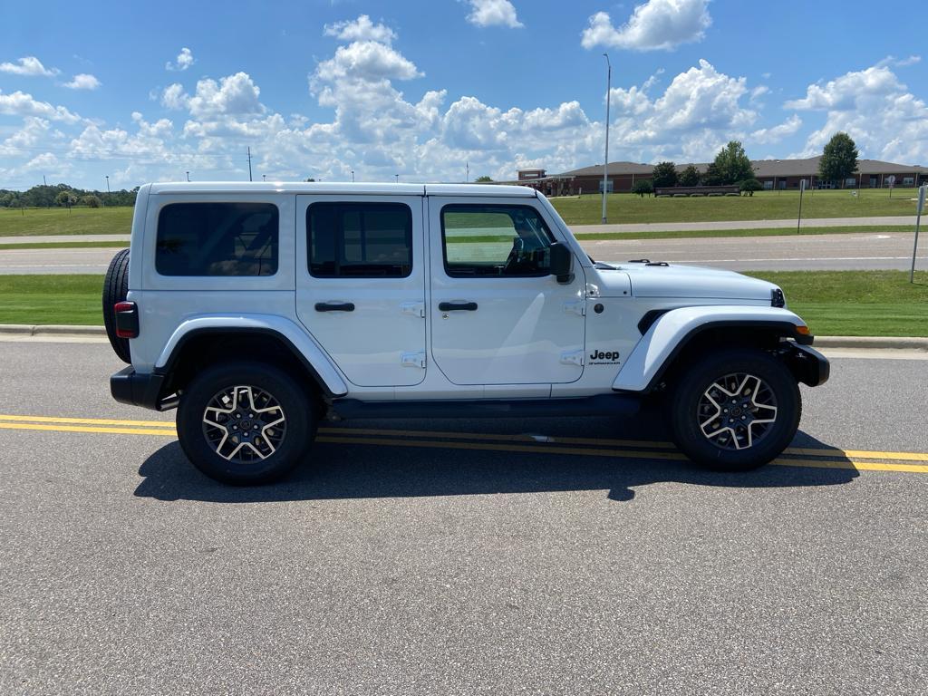 new 2025 Jeep Wrangler car, priced at $51,957