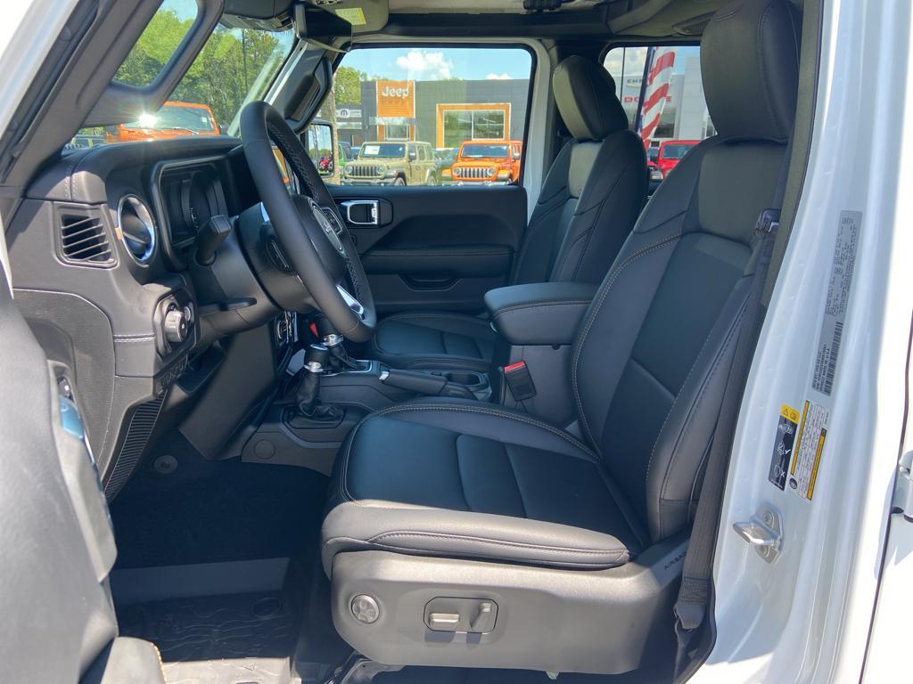 new 2025 Jeep Wrangler car, priced at $51,957