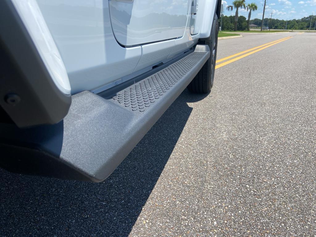 new 2025 Jeep Wrangler car, priced at $51,957