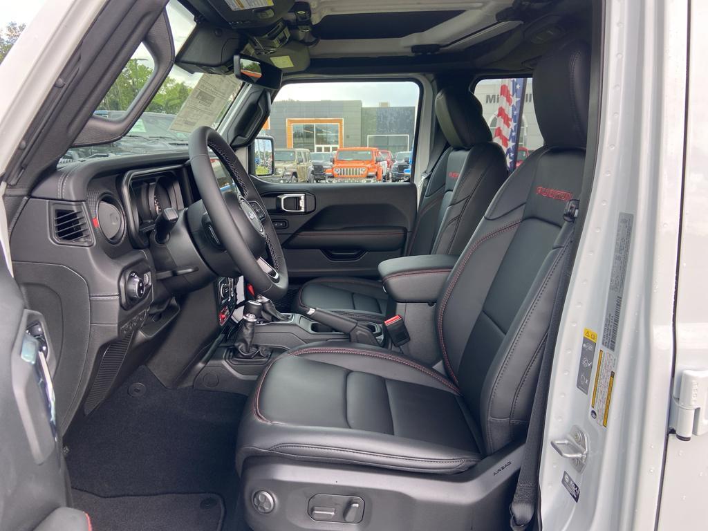 new 2025 Jeep Gladiator car, priced at $54,331
