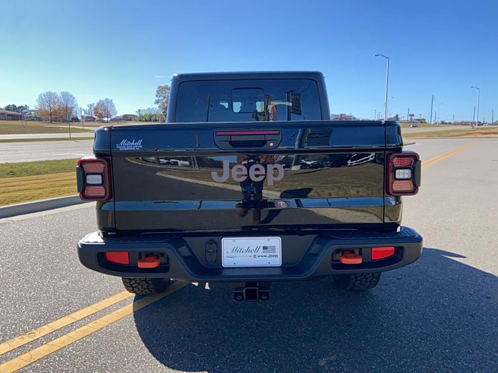 new 2025 Jeep Gladiator car, priced at $56,616