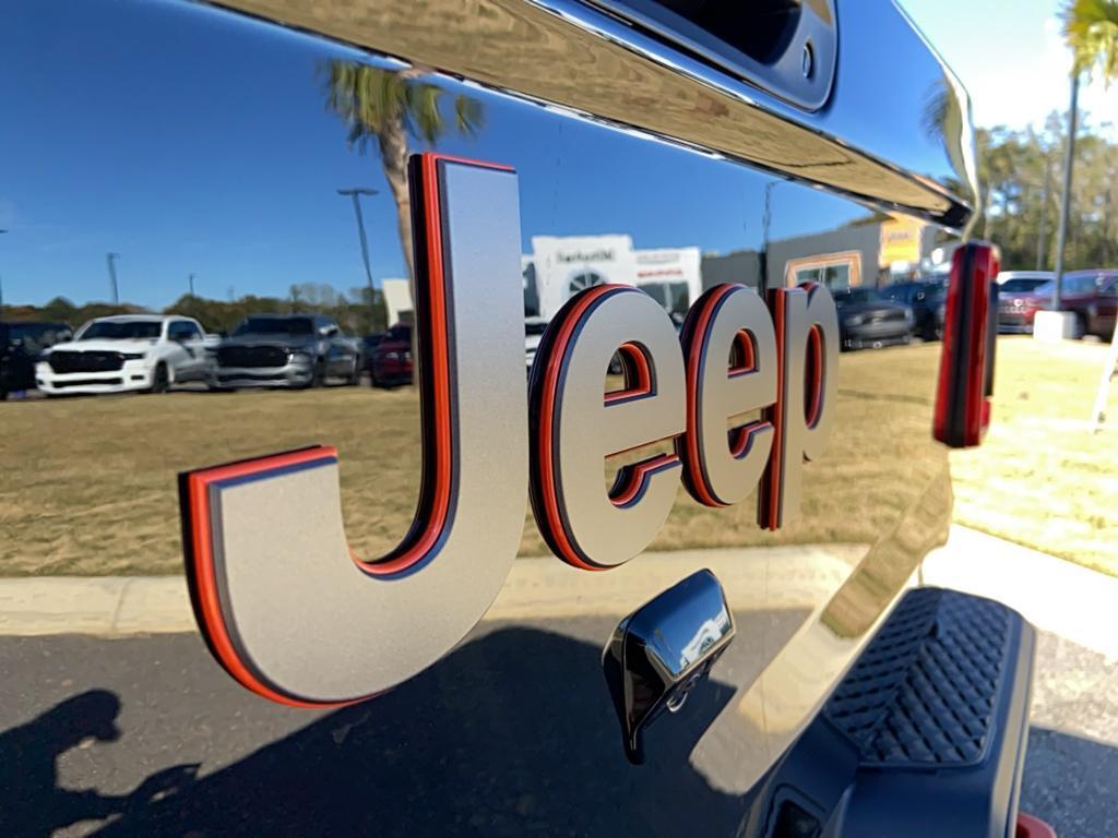 new 2025 Jeep Gladiator car, priced at $56,616