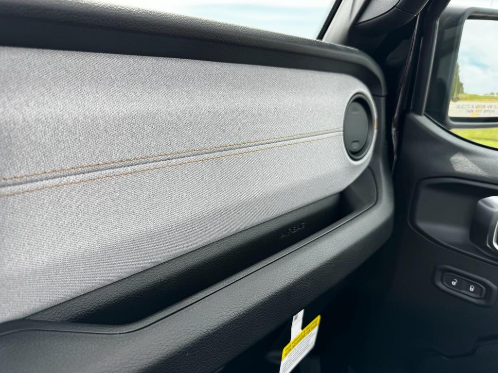 new 2025 Jeep Wrangler car, priced at $50,298