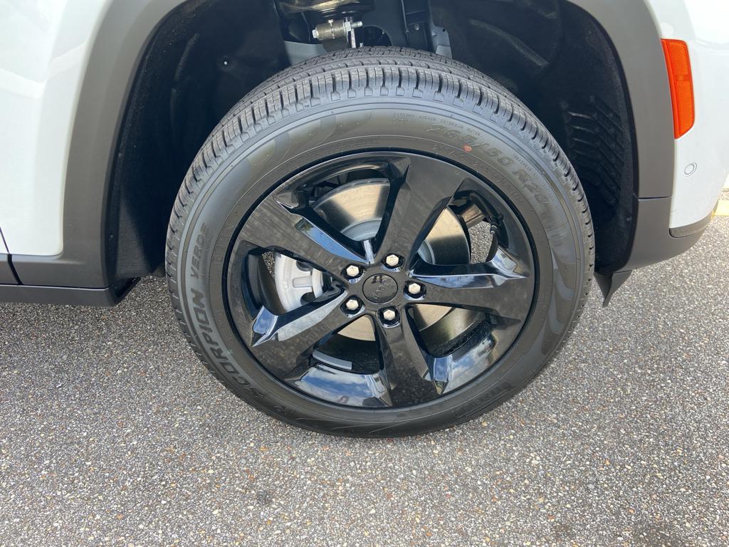 new 2025 Jeep Grand Cherokee L car, priced at $50,269