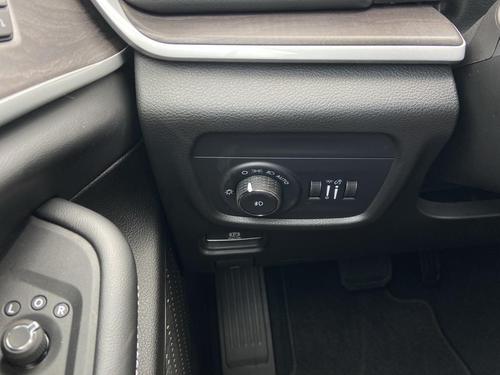 new 2025 Jeep Grand Cherokee L car, priced at $50,269
