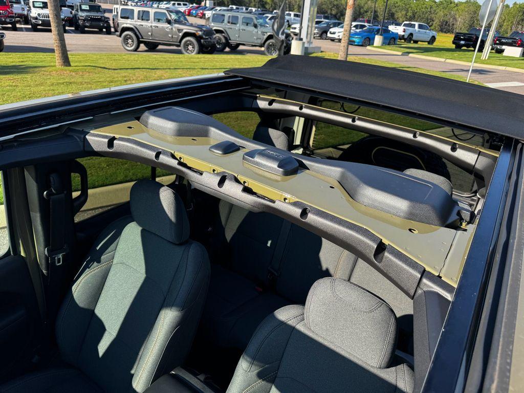 new 2025 Jeep Wrangler car, priced at $49,125