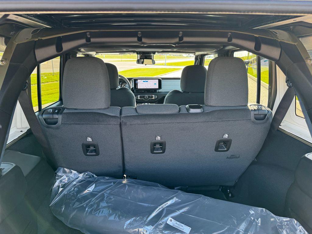 new 2025 Jeep Wrangler car, priced at $49,125