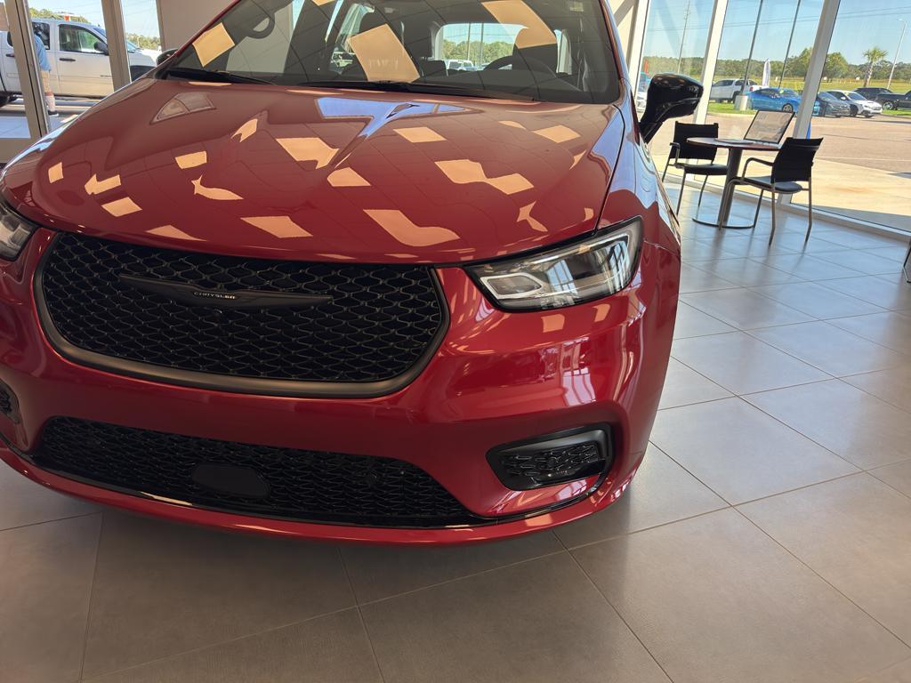 new 2026 Chrysler Pacifica car, priced at $50,776