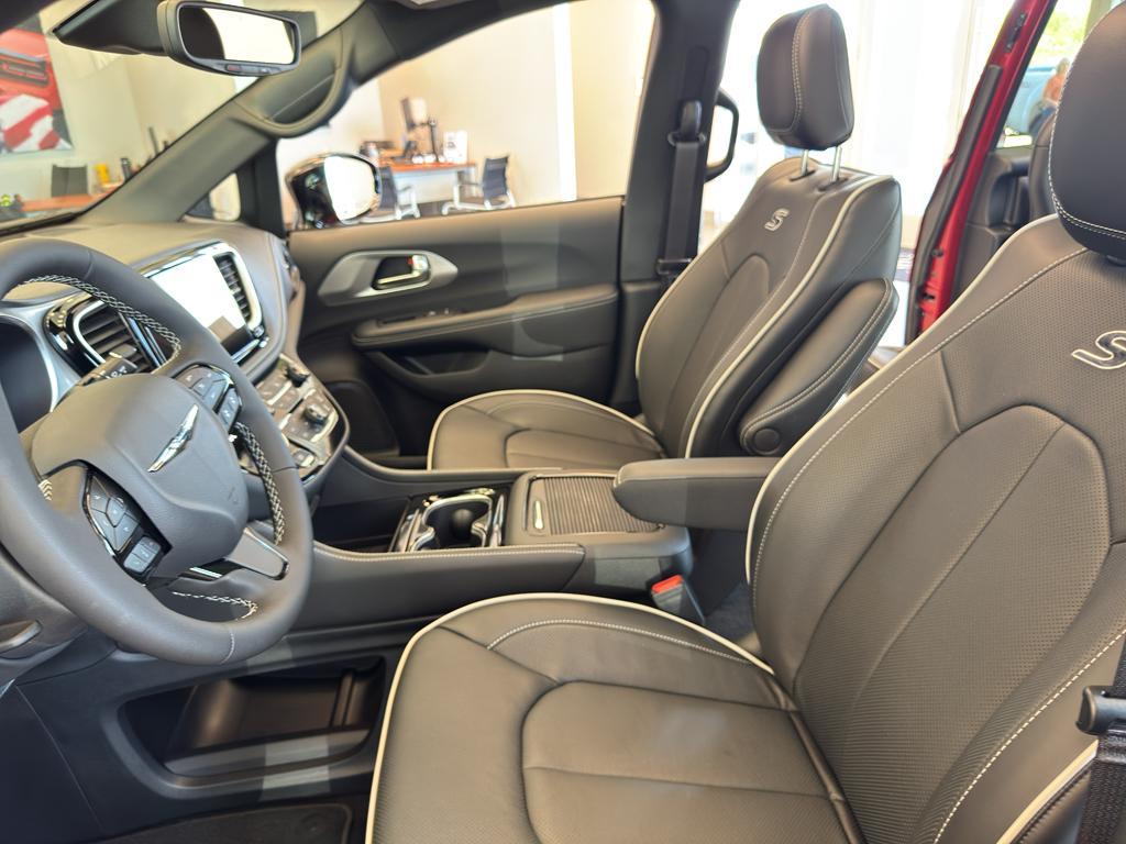 new 2026 Chrysler Pacifica car, priced at $50,776