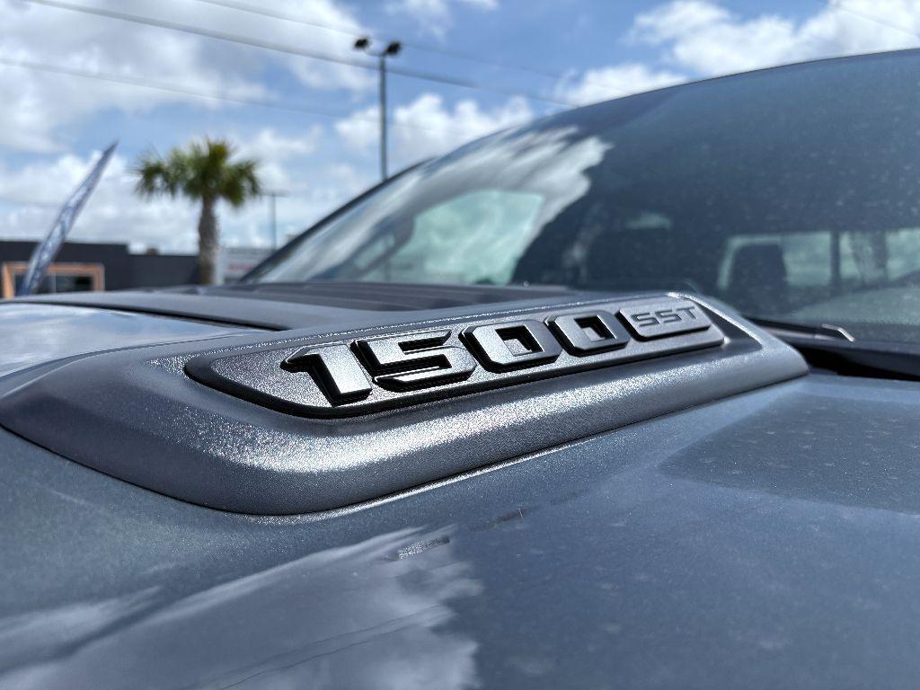 new 2025 Ram 1500 car, priced at $59,230