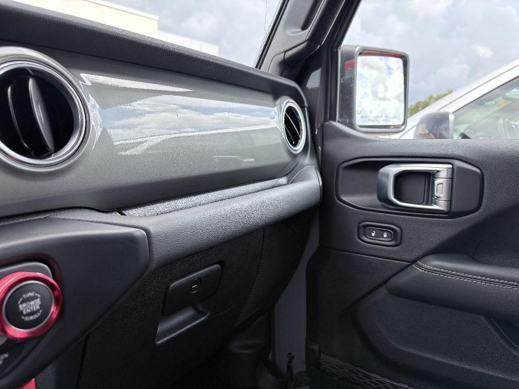 used 2023 Jeep Gladiator car, priced at $33,625