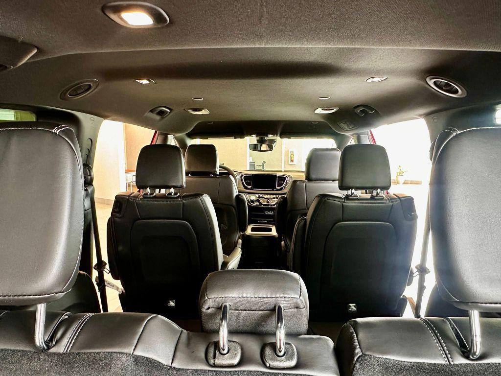 new 2025 Chrysler Pacifica car, priced at $44,756