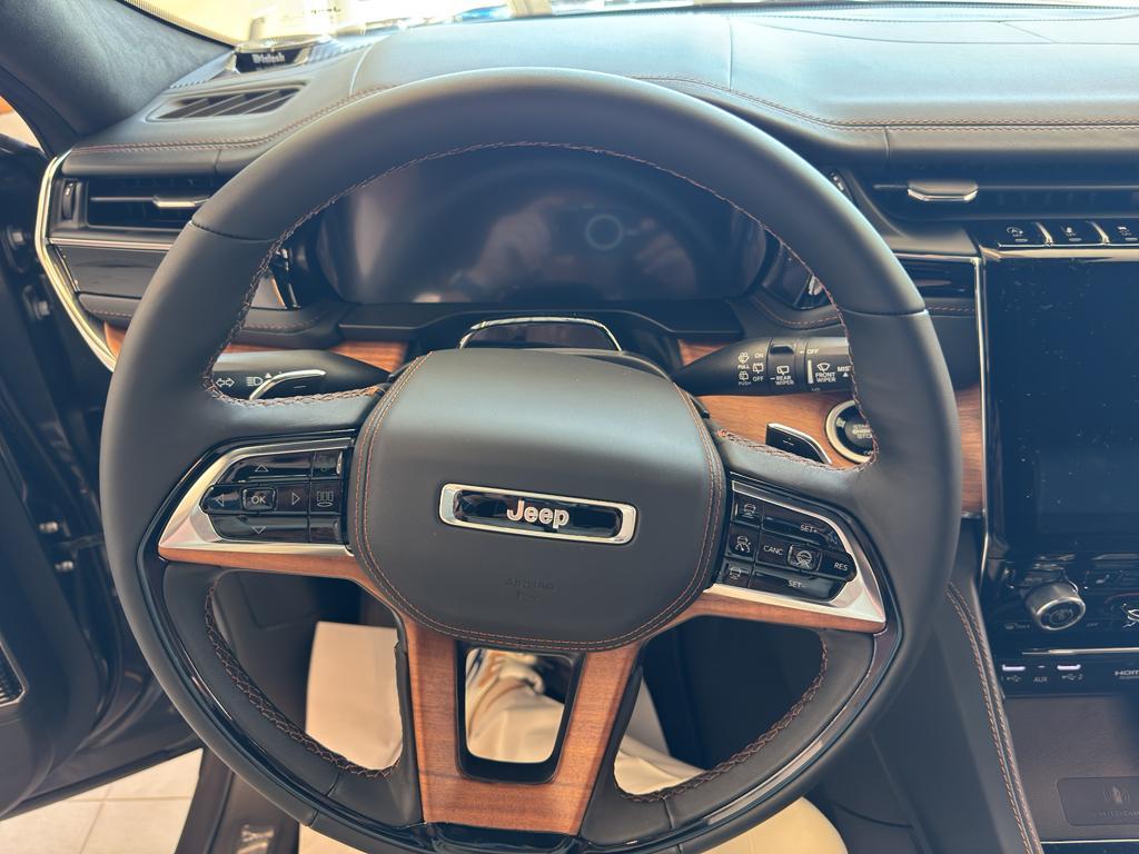 new 2025 Jeep Grand Cherokee L car, priced at $70,783