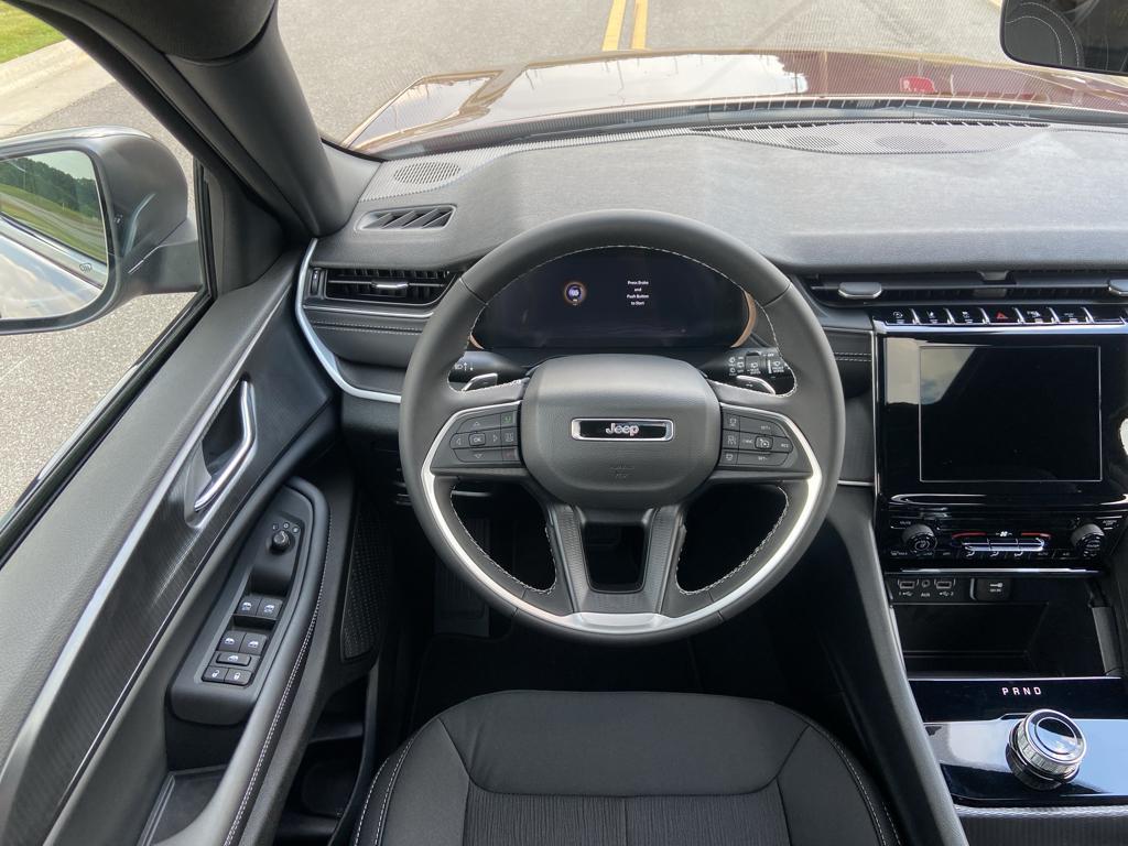 new 2025 Jeep Grand Cherokee L car, priced at $37,940
