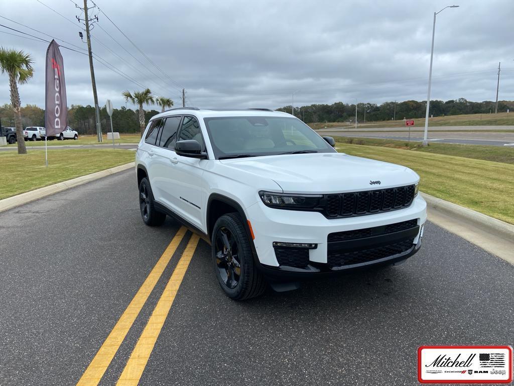 new 2025 Jeep Grand Cherokee L car, priced at $51,366