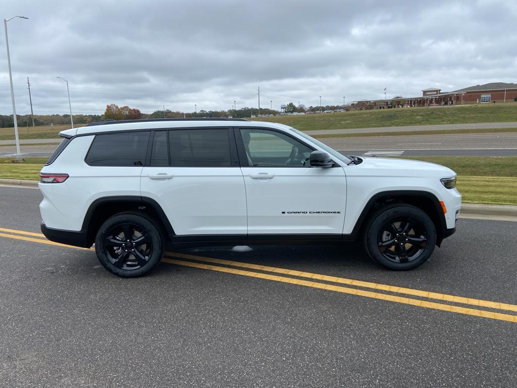 new 2025 Jeep Grand Cherokee L car, priced at $51,366