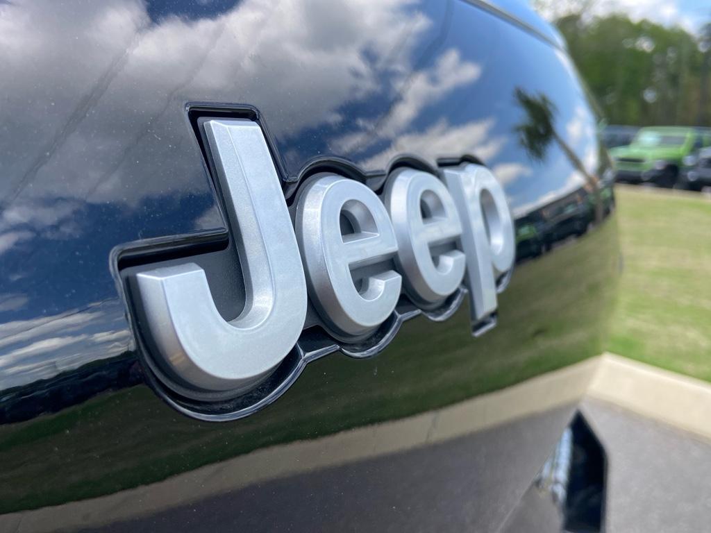 new 2025 Jeep Grand Cherokee L car, priced at $38,875