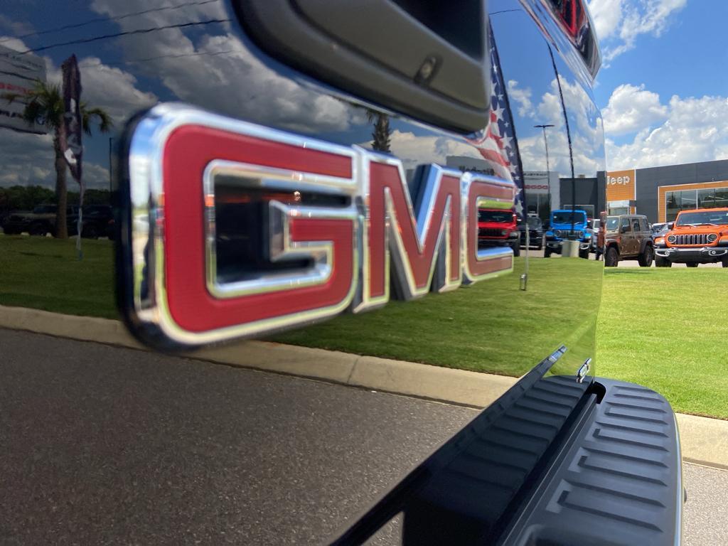 used 2018 GMC Sierra 1500 car, priced at $34,982